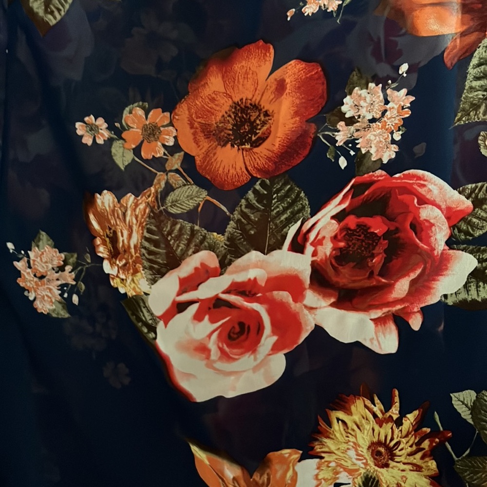Gorgeous Fall Floral LuLaRoe Shirley - Picture 2 of 4